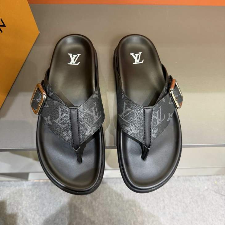 Picture of Louis Vuitton Slippers _SKULVsz38-45mnq0202703